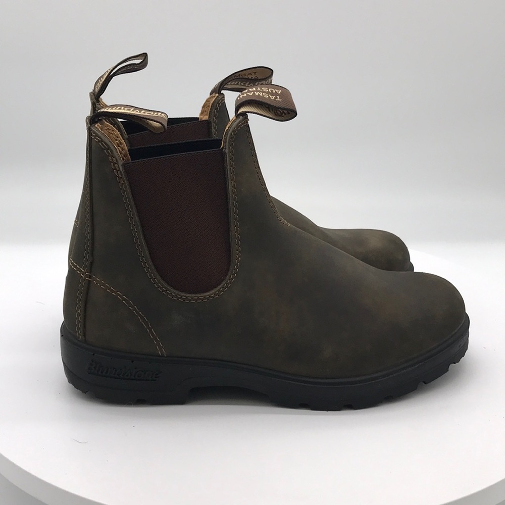 Blundstone unisex  Chelsea Boots  size 7.5 womens 5.5 mens US